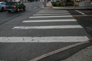 2 Injured in Hit-and-Run Pedestrian Crash at Lexington and College Sts